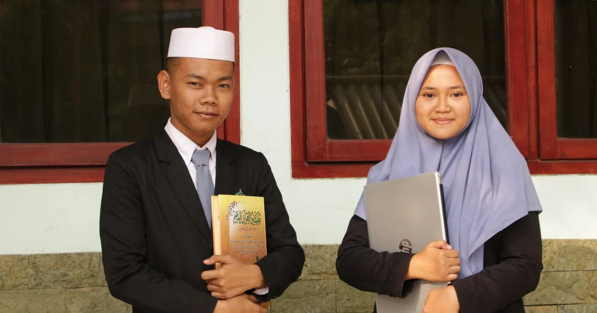 Panduan Praktis Cara Bertanya kepada Dosen dengan Baik dan Sopan